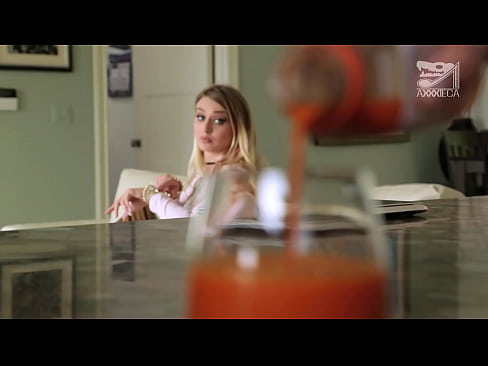 ❤️ Titi handiak eta puxa estua dituen neska beroa galtzailetik oilarra lortzen du, baina oso gogorra Pornografia %eu.yespornpics-com.ruan ☑